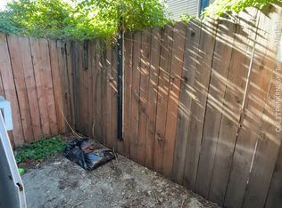 1224 N Commerce St #5, Stockton, CA