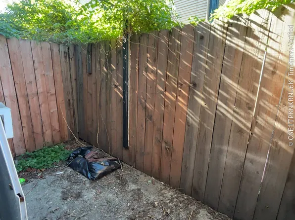 1224 N Commerce St, Stockton, CA