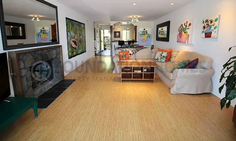 707 S Eliseo Dr — Photo 6