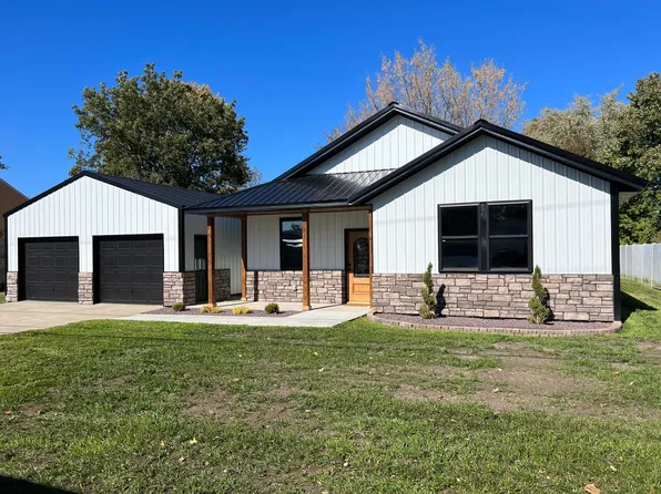 317 E Summit Street, Bolivar, MO 65613