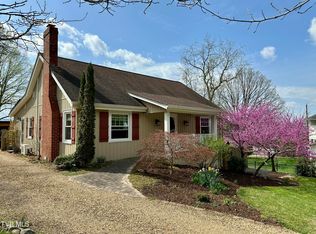612 Arlington Ave, Bristol, VA 24201