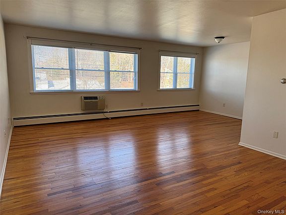 3rd image of 229 N Middletown Rd APT G