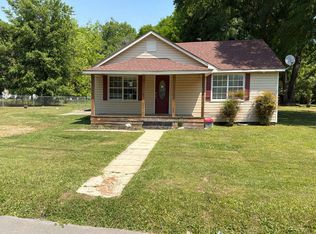 171 Moore St, Summerville, GA 30747