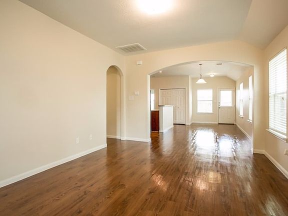 5th image of 18823 N Lyford Dr
