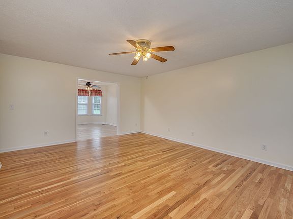 4th image of 107 Lehman Trl