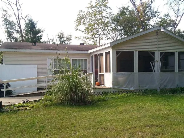 2515 Timberlane Rd, Harrison, MI 48625