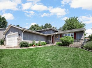 4000 Willowood Ct, Crown Point, IN