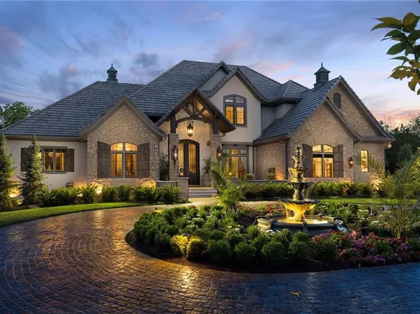 22005 W 74th St, Shawnee, KS 66227