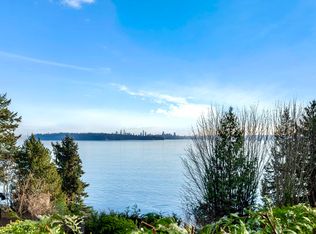 3575 Sunset Ln, West Vancouver, BC V7V0A9