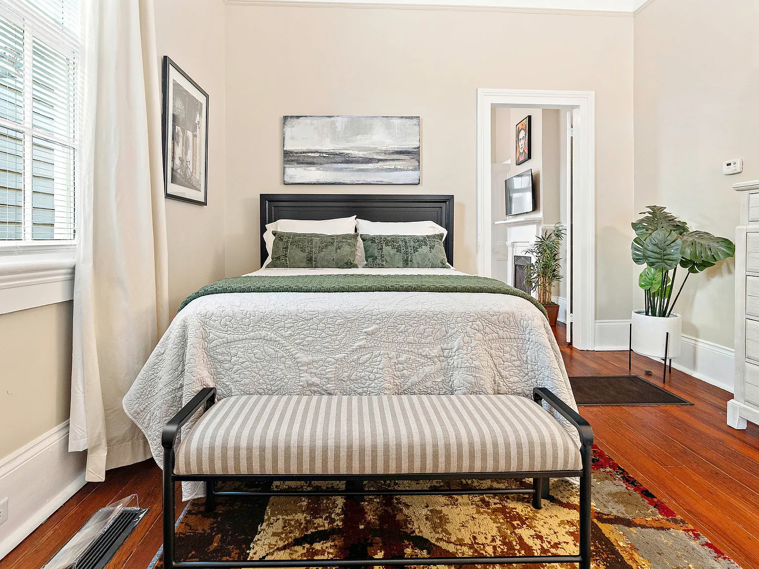 2 bed, 1000 sqft, $2,000 — Photo 4