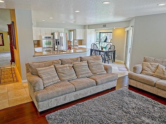 4th image of 23454 Glenridge Dr