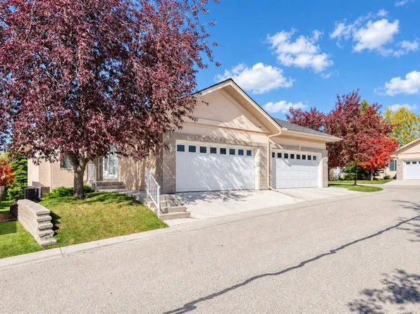 10888 S Panorama Hills Blvd NW #148, Calgary, AB T3K 5K9