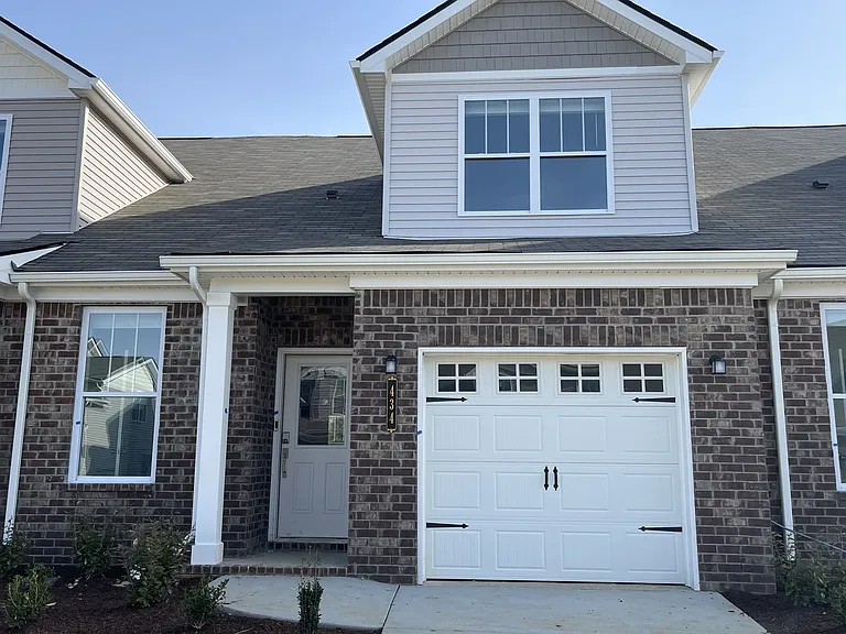 432 Alcott Way — Photo 1
