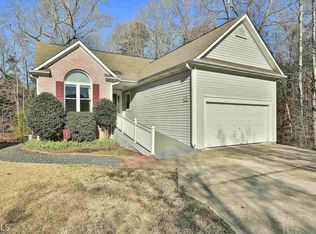 424 Rock Creek Dr, Peachtree City, GA 30269