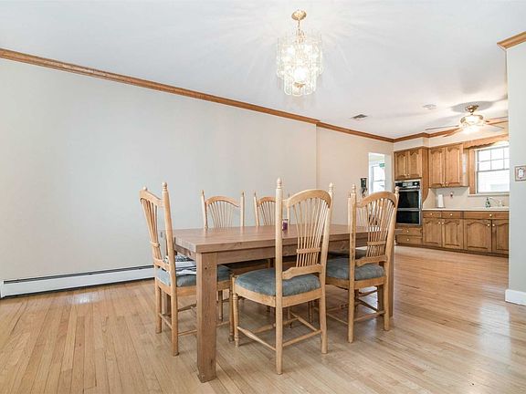 5th image of 170 Jayne Ave