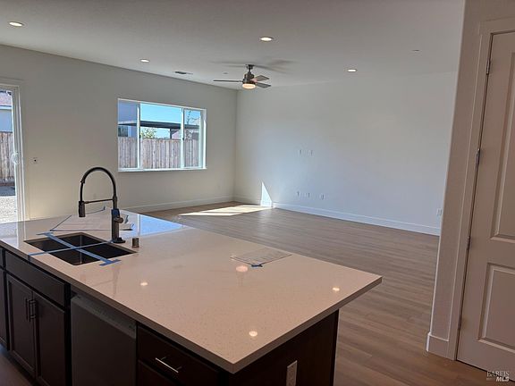 5th image of 901 Baker Circle