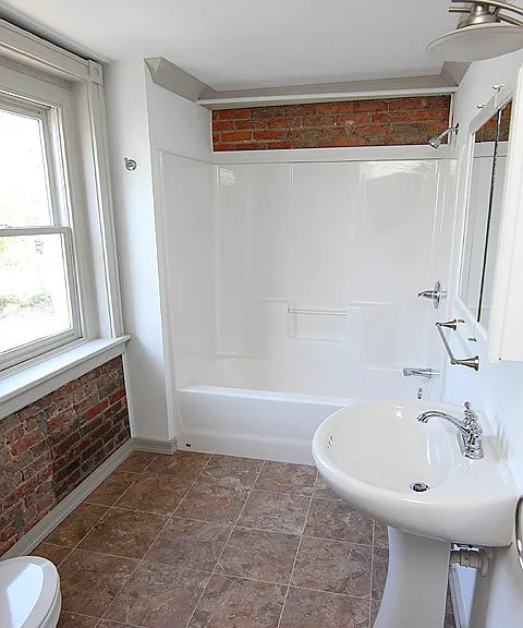 916 W Trinity Ave — Photo 11