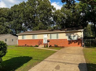 328 Barcelona Ln, Virginia Beach, VA 23452