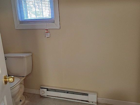 3rd image of 1793 Patterson Ave Floor 1