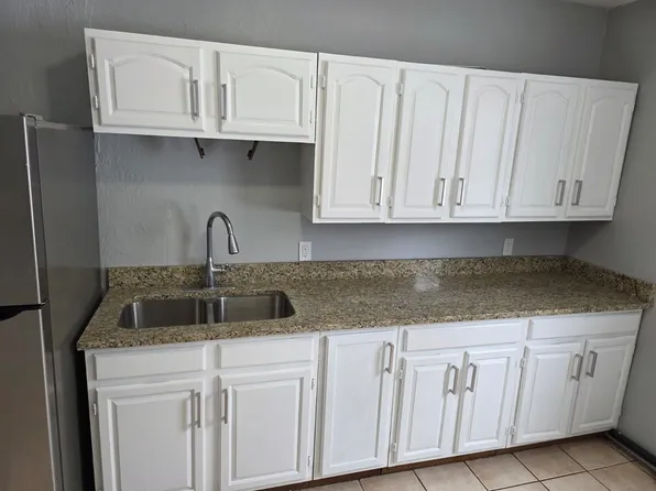 76 Sherman St #2, Gardner, MA 01440