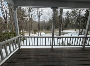 326 Old Main St, New London, NH 03257