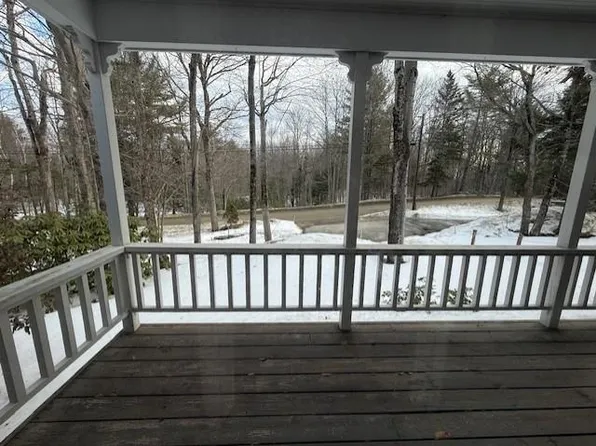 326 Old Main St, New London, NH 03257