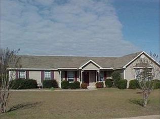 205 Woodcarver Trl, Warner Robins, GA 31093