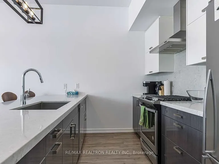3553 Riva Ave — Photo 13