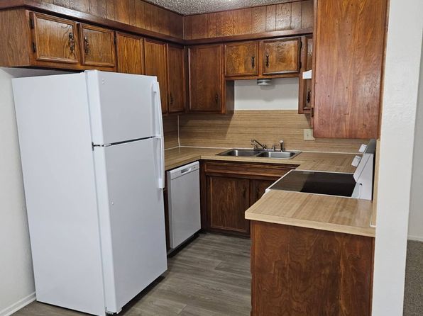 719 S Weaver St #4, Gainesville, TX 76240 – 1-bedroom rental in Gainesville