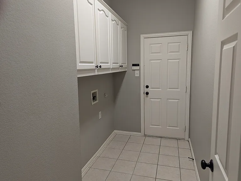 4200 Tiffany Dr — Photo 26