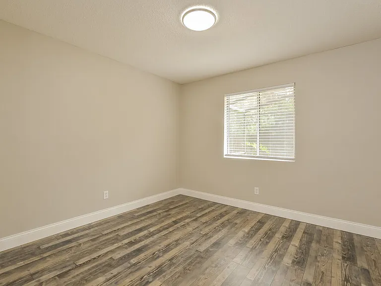 3035 Bluffton Cv — Photo 17