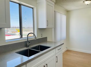 4777 W 132nd St APT 18, Hawthorne, CA 90250