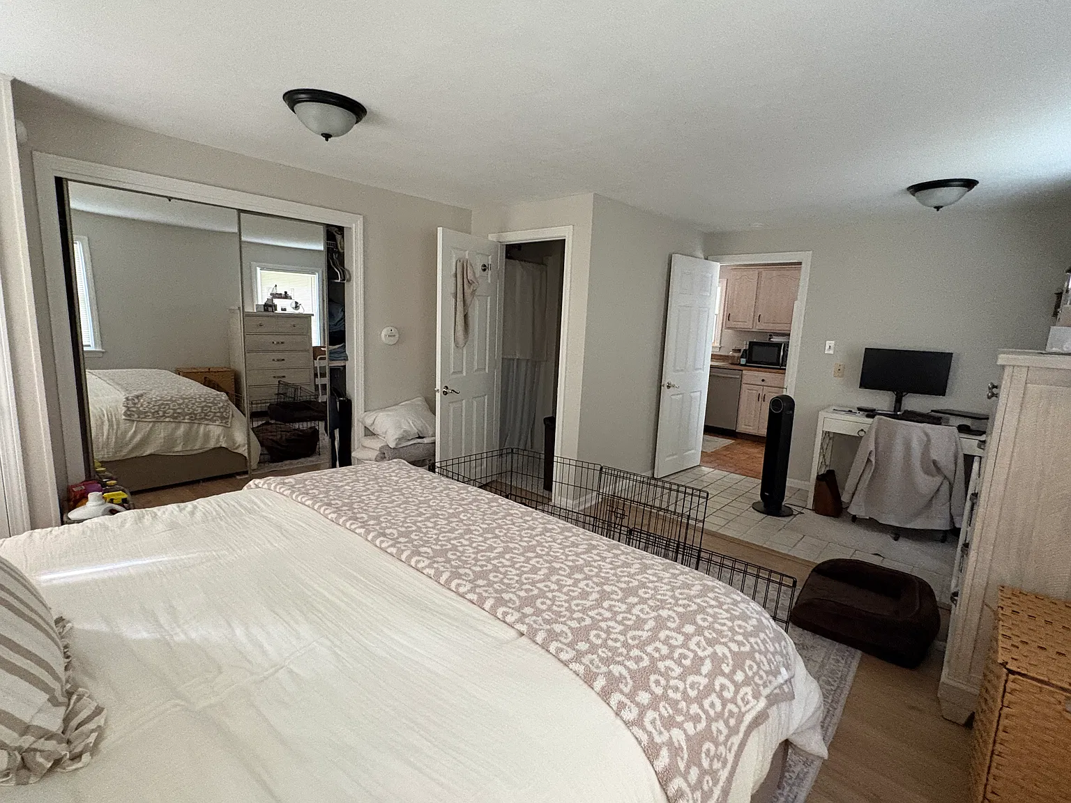 3 bed, 1696 sqft, $3,300 — Photo 4