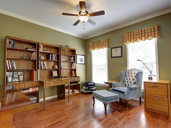 3rd image of 5003 Streamview Ct