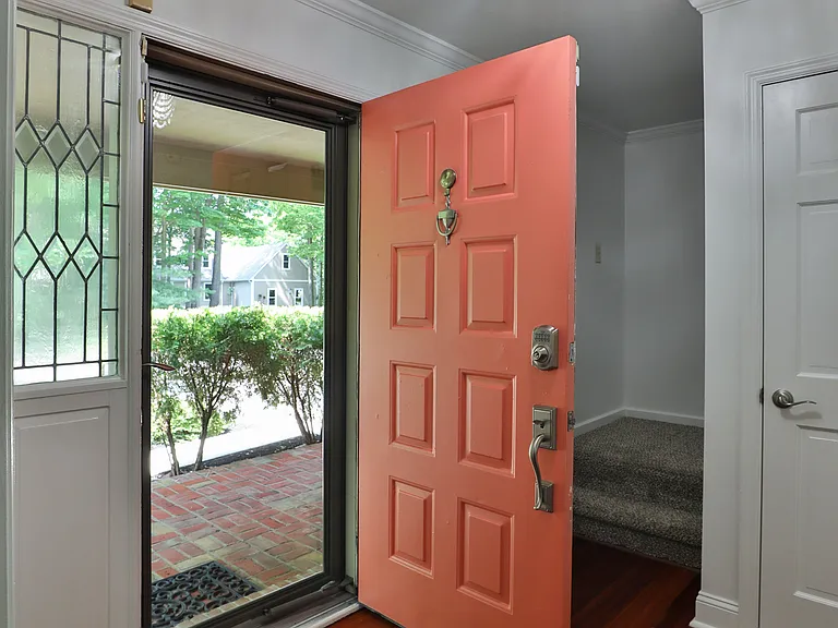 1086 Ravine Ridge Dr — Photo 5