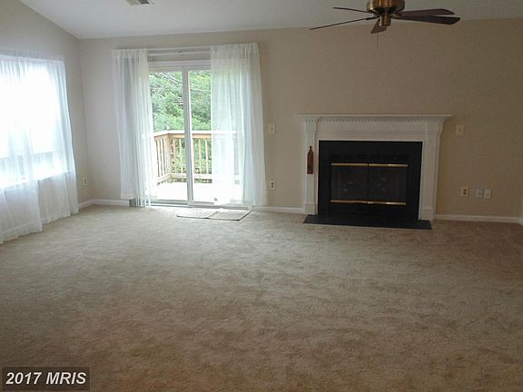 5th image of 751 Cedar Crest Dr #C