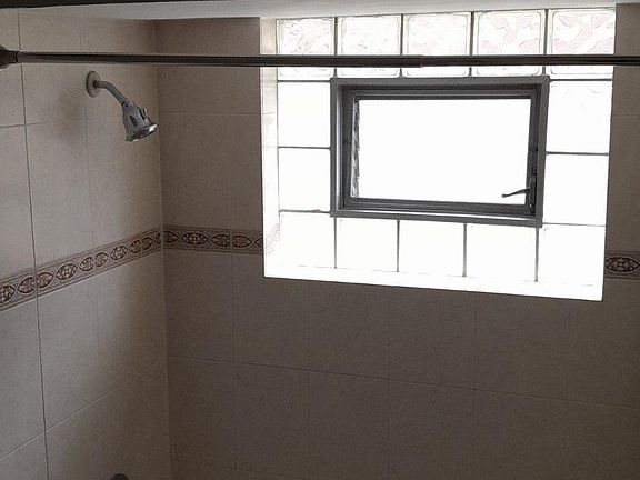 5th image of 8814 Briar Ct Unit 2B