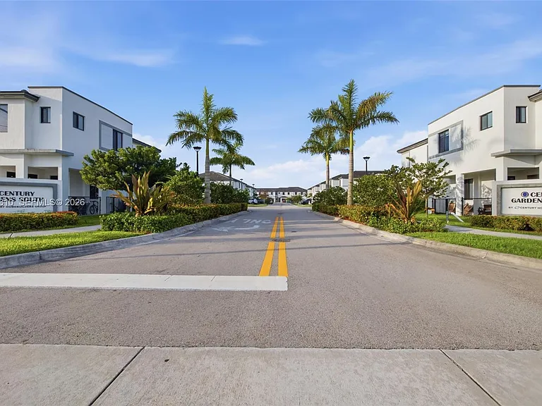 13630 SW 158th Ave #0 — Photo 3