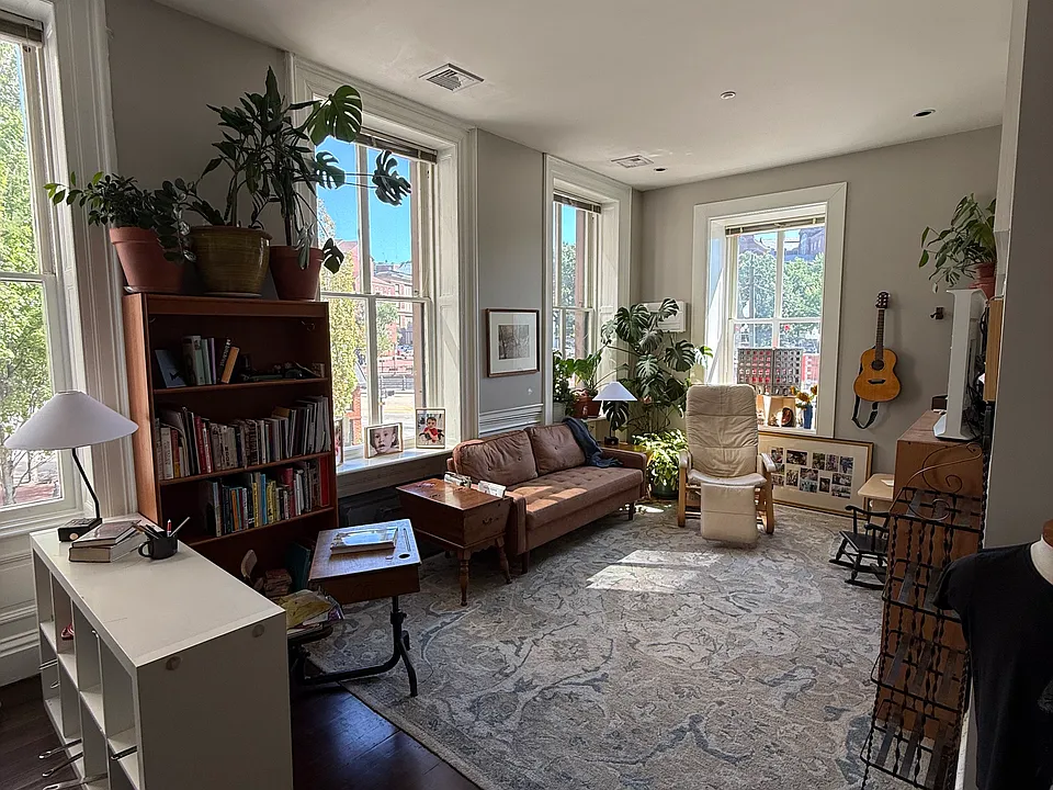 20 Westminster St #2B