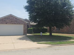 10516 Turning Leaf Trl, Fort Worth, TX 76131