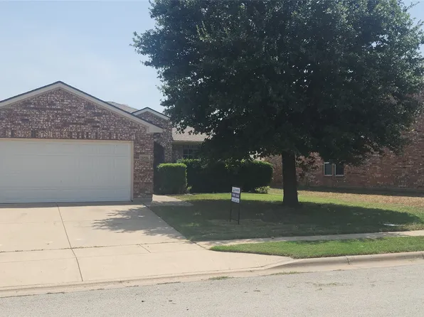 10516 Turning Leaf Trl, Fort Worth, TX 76131