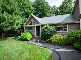 26 River Mead #26, Avon, CT 06001