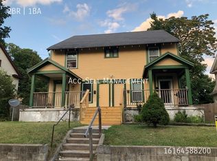 1012 Madison Ave SE, Grand Rapids, MI 49507