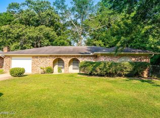 1809 Sandpiper Ave, Ocean Springs, MS 39564