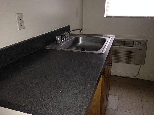 3rd image of 401 E Brookland Park Blvd APT B