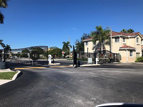 3rd image of 21001 NW 14th Pl