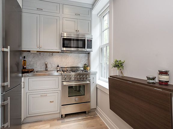 5th image of 84 Bedford St APT 2S