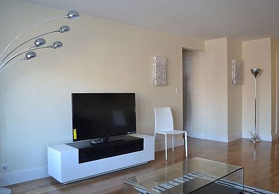 4th image of 392 Central Park W APT 11V