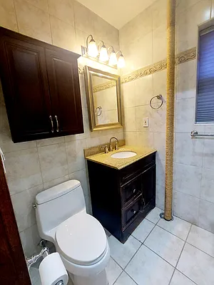 Rented by Bond New York | media 17