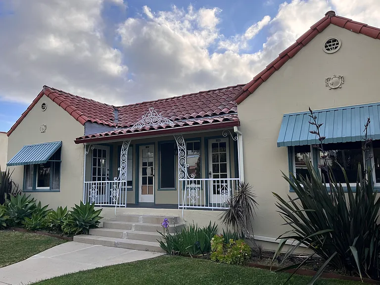 802 N Orange Grove Ave — Photo 7
